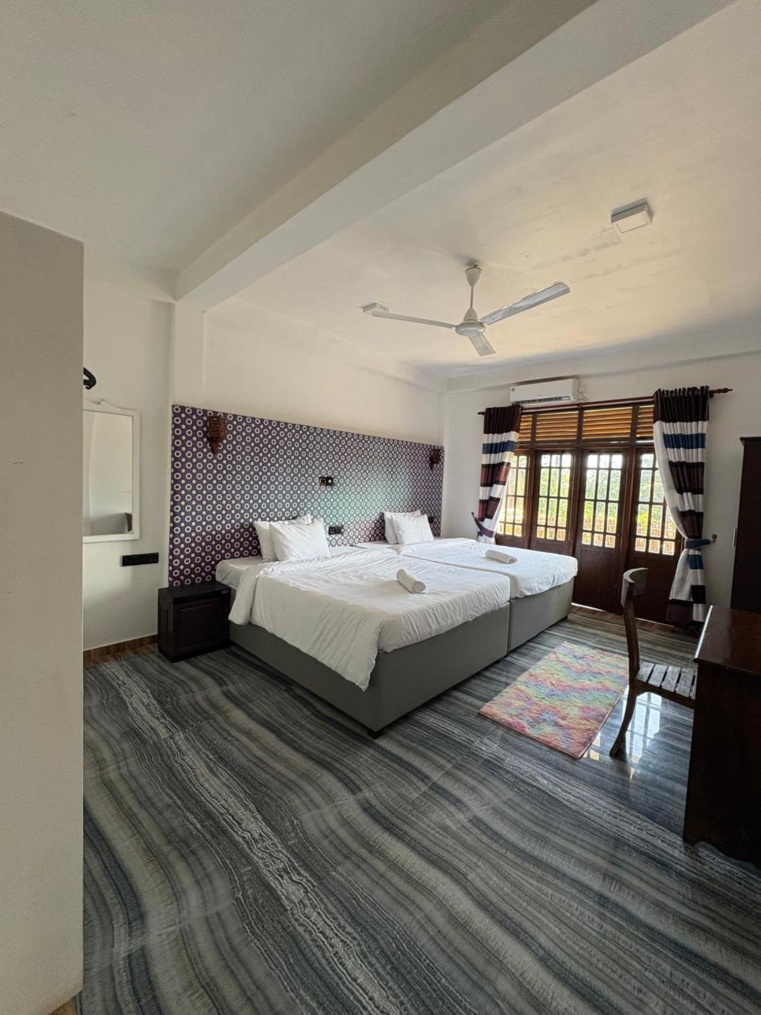 Wake N Flow, Weligama Exterior photo